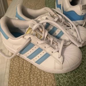 Adidas sneakers excellent condition